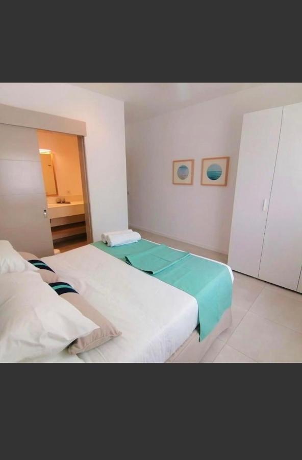 Eastern Blue Beachfront Luxury Apartment Poste Lafayette Exteriér fotografie