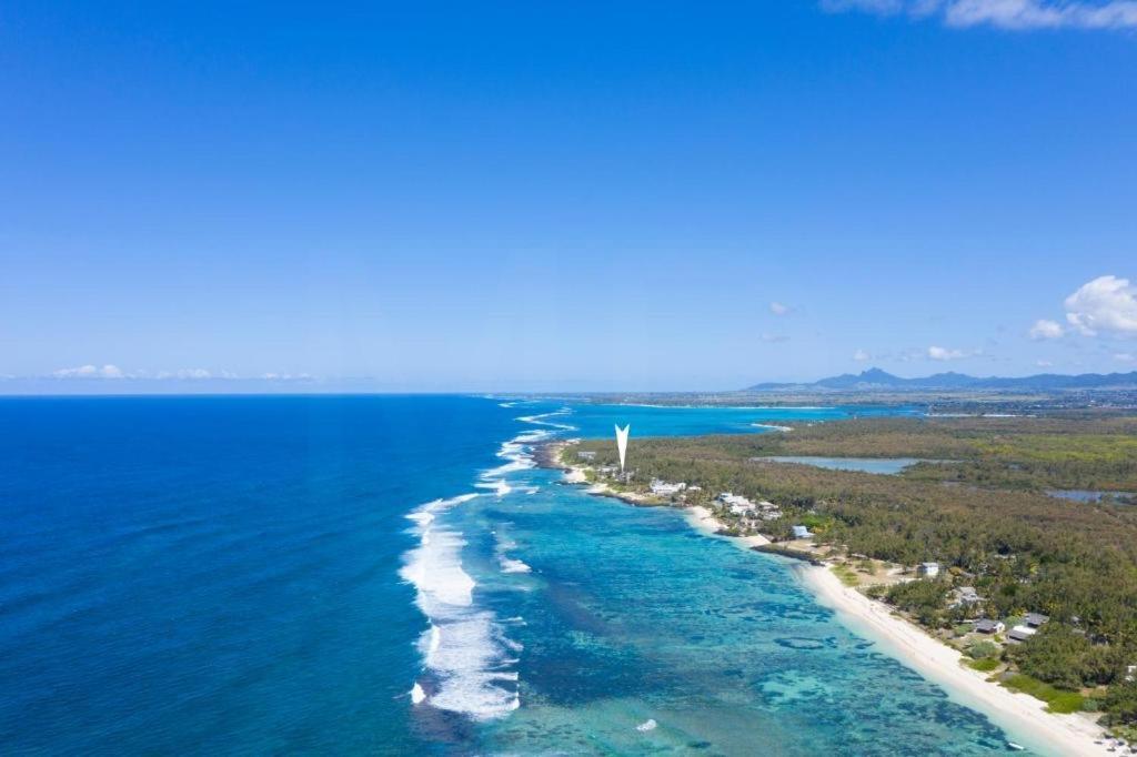 Eastern Blue Beachfront Luxury Apartment Poste Lafayette Exteriér fotografie
